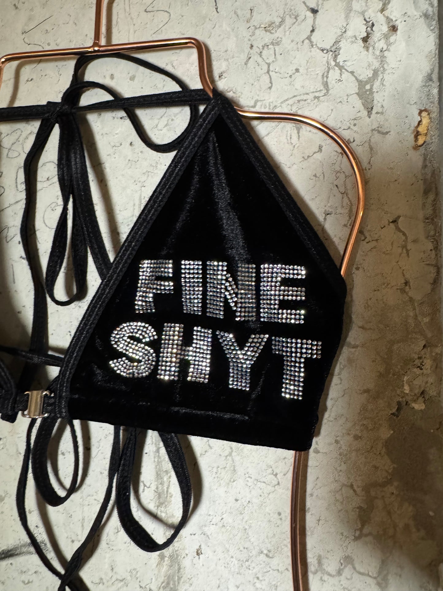 Ni Hao Fine Shyt kini (Black Velvet)