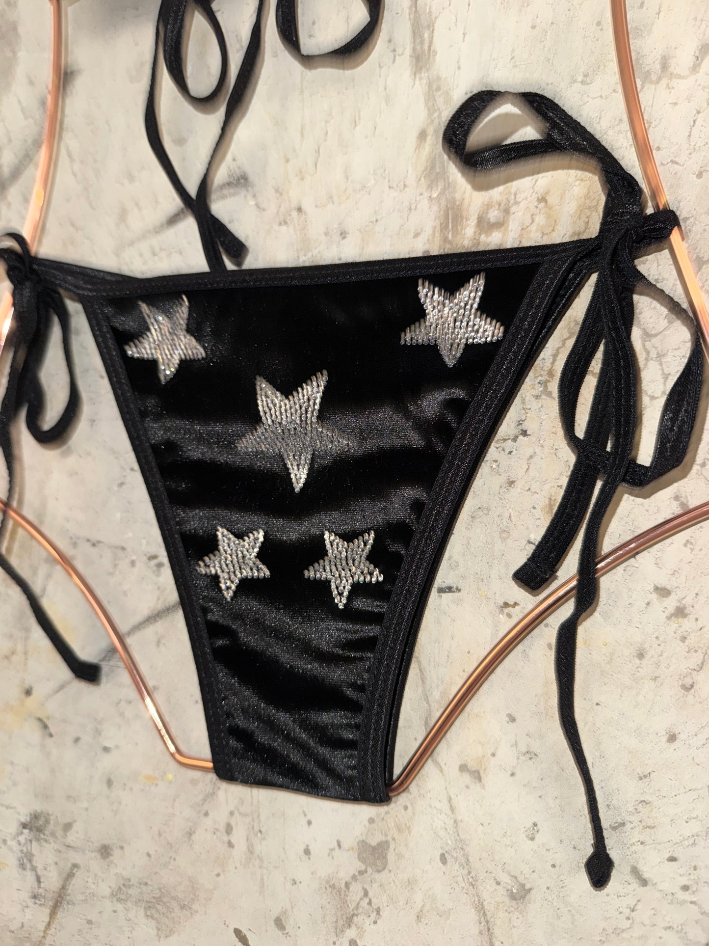 Ni Hao Fine Shyt kini (Black Velvet)